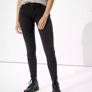 NWT American Eagle Jeggings Solid Black Work Pants Skinny Jeans Stretchy Sz 4